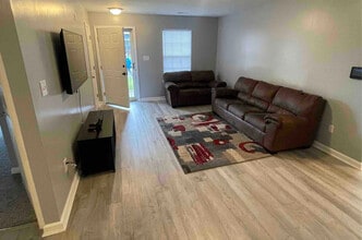 4 Roy Ct in Hampton, VA - Building Photo - Building Photo