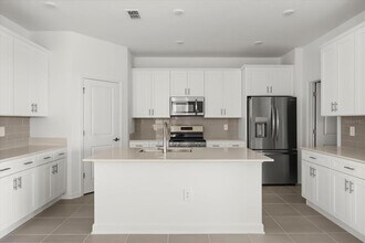 1837 Bright Sky Dr in Kissimmee, FL - Building Photo - Building Photo