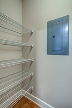 8401 Callabee Way, Unit D-10 in Nashville, TN - Foto de edificio - Building Photo