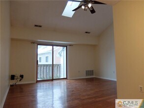 4906 Ravens Crest Dr in Plainsboro, NJ - Building Photo - Building Photo