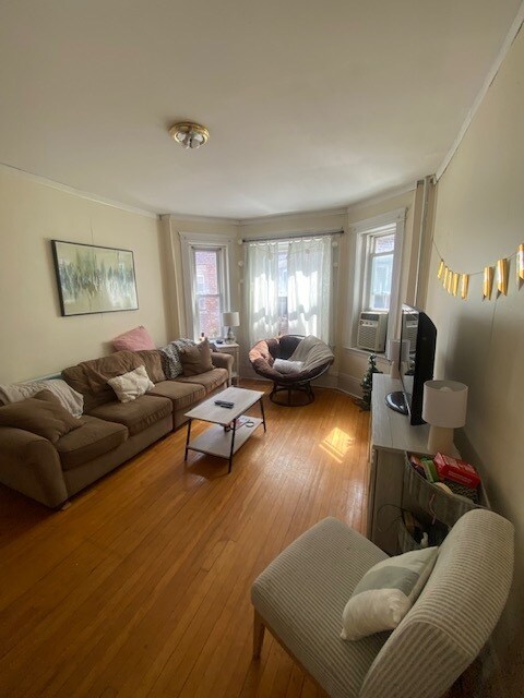 12 Royce Rd in Boston, MA - Building Photo - Building Photo