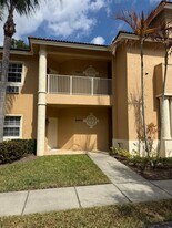 8950 Sandshot Ct, Unit Side B in Port St. Lucie, FL - Building Photo