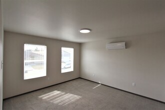 939 Greenfield Dr-Unit -939 Greenfield Drive in Cheney, WA - Building Photo - Building Photo