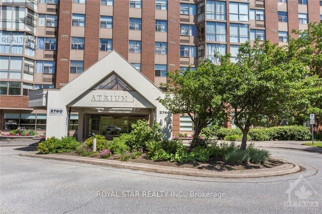 2760 Carousel Crescent in Ottawa, ON - Building Photo - Building Photo