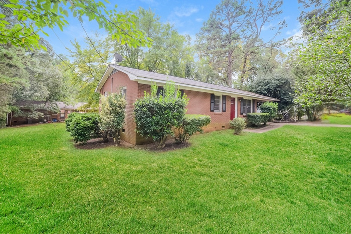 10 Dearr Dr in Lexington, NC - Building Photo