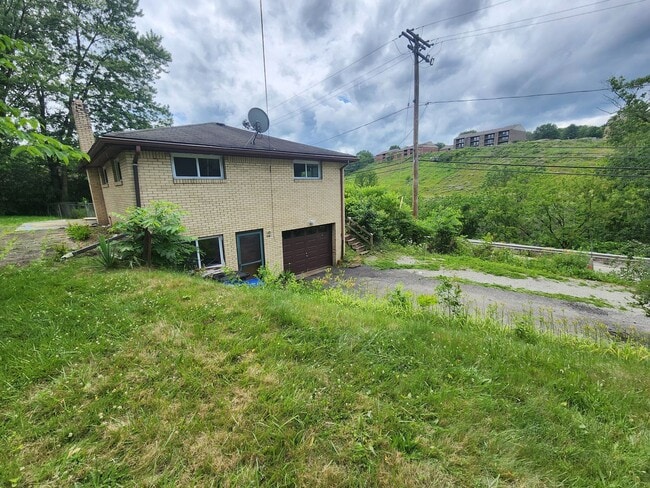 2576 Pitcairn Rd in Monroeville, PA - Building Photo - Building Photo