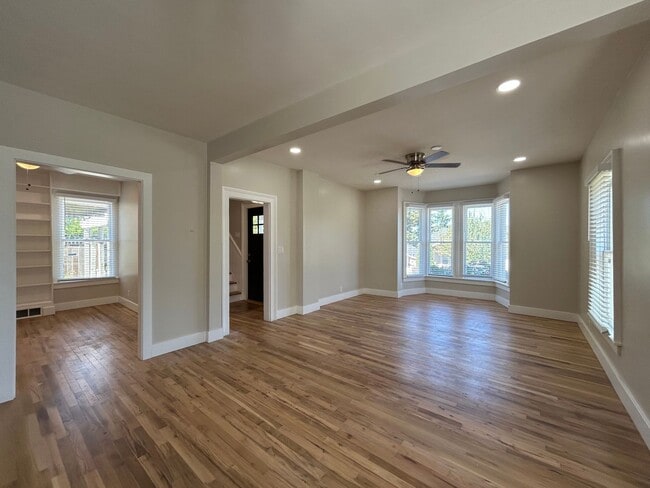 property at 716 10th St