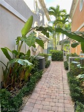 5633 Cove Cir in Naples, FL - Building Photo - Building Photo