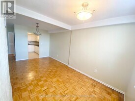 10 Edgecliff Golfway in Toronto, ON - Building Photo