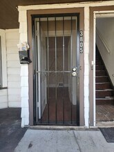 3805 E 153rd St in Cleveland, OH - Building Photo - Building Photo