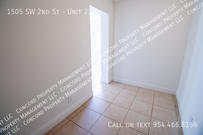 1505 SW 2nd St in Fort Lauderdale, FL - Building Photo - Building Photo