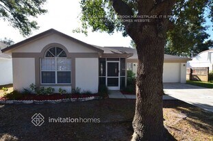 1803 Landside Dr in Valrico, FL - Building Photo