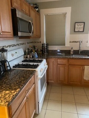 7 Maine Ave, Unit 2