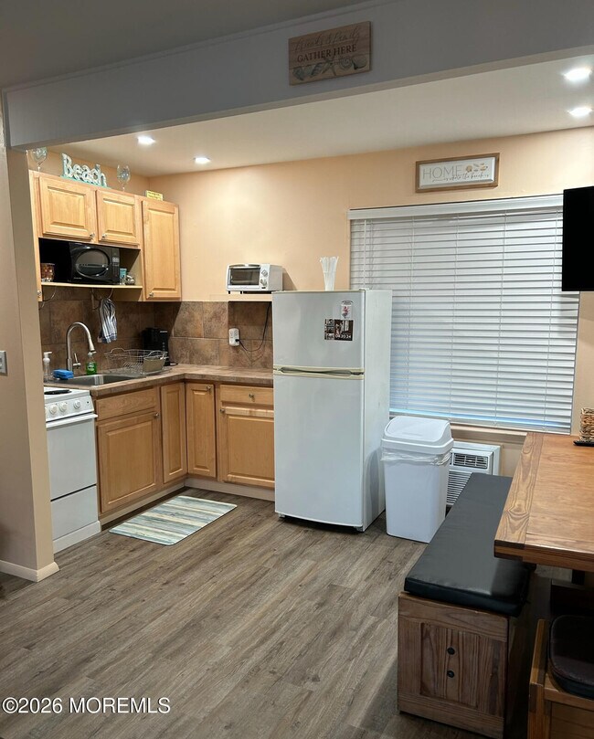 property at 14 Bay Blvd