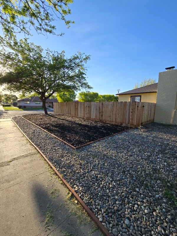 1201 Floyd Ave in Modesto, CA - Building Photo - Building Photo