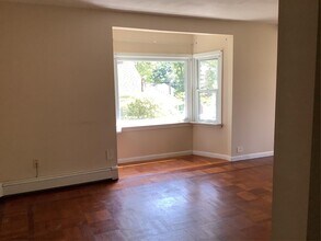 115 Curtis Dr in Sound Beach, NY - Building Photo - Building Photo