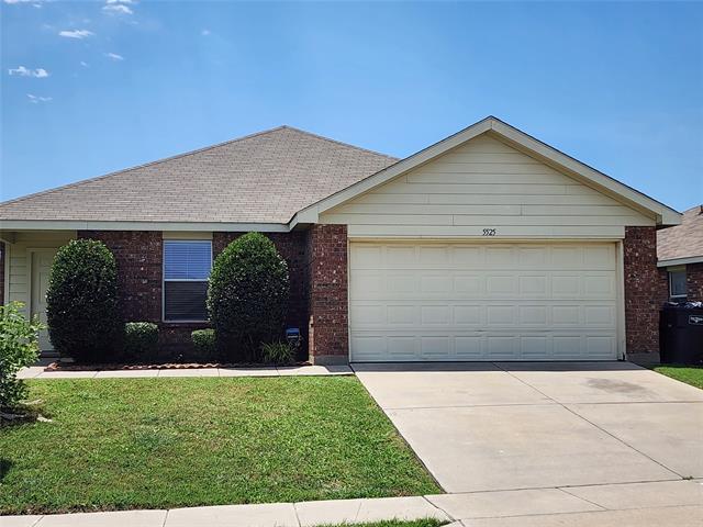 property at 5525 Parkview Hills Ln