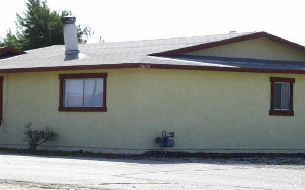 13475 Mohawk Rd in Apple Valley, CA - Building Photo - Building Photo