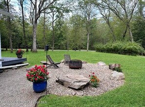 64 Meher Cir in Woodstock, NY - Building Photo - Building Photo