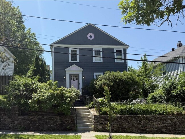 45 Rochambeau Ave in Providence, RI - Building Photo - Building Photo