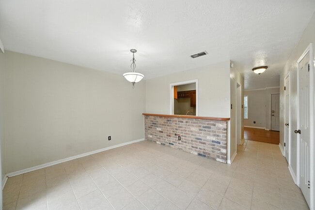 property at 10666 Hazelhurst Dr