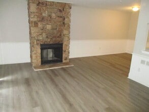 41094 Southwind Dr in Canton Township, MI - Building Photo - Building Photo