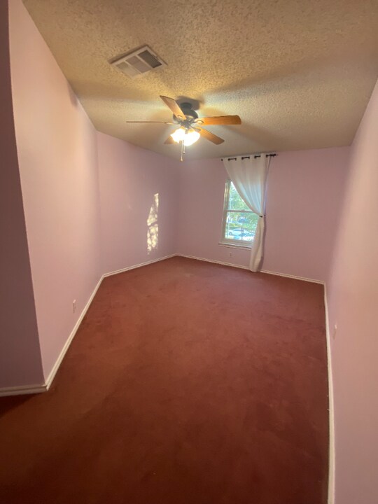 7742 Claridge in San Antonio, TX - Building Photo