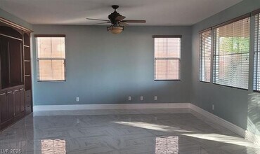 30 Purple Lilly Ct in Henderson, NV - Building Photo - Building Photo