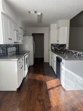 10706 Sagevale Ln in Houston, TX - Building Photo - Building Photo