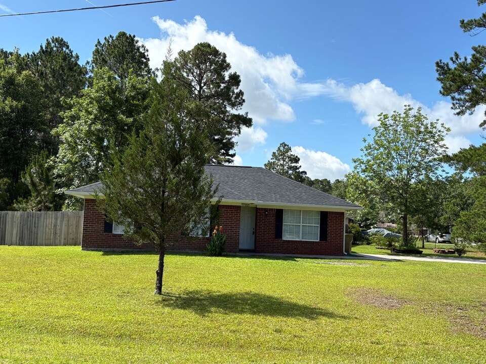 223 Greene Dr in Rincon, GA - Building Photo