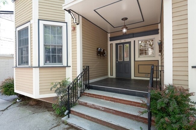 34-36 H Street Unit 1L in Boston, MA - Building Photo - Building Photo
