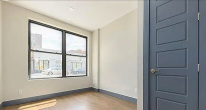 855 Dekalb Ave in Brooklyn, NY - Building Photo - Building Photo