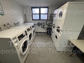 259 Reynolds Terrace in Orange, NJ - Building Photo