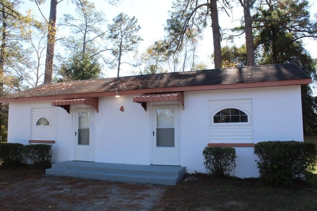 property at 113 Hill Lp