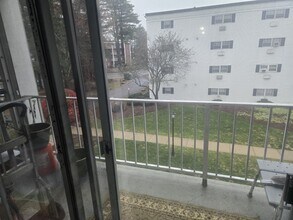 36 Greentree Ln, Unit 27 in Weymouth, MA - Building Photo - Building Photo