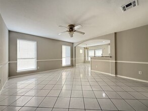 2524 Chamberlain St in Houston, TX - Foto de edificio - Building Photo