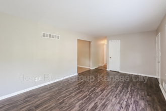 5507 N Lydia Ave in Kansas City, MO - Building Photo - Building Photo