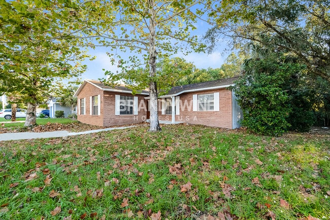 215 Shore Rd in Winter Springs, FL - Building Photo - Building Photo