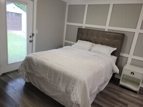 476 Manford Rd SW in Atlanta, GA - Building Photo - Building Photo