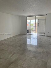 16450 Miami Dr in North Miami Beach, FL - Building Photo - Building Photo