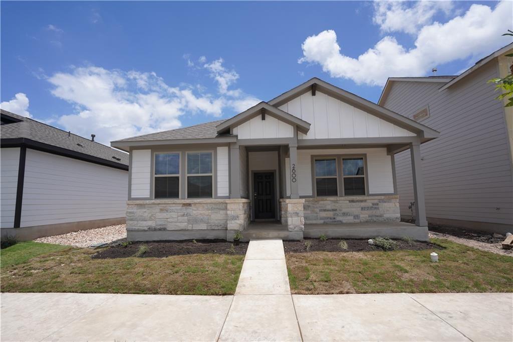 2600 Pecan Island Dr in Leander, TX - Foto de edificio