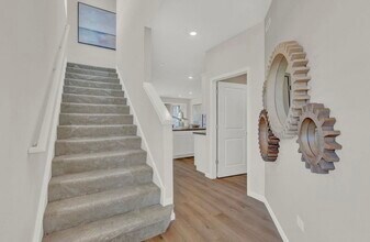 2256 Horseshoe Cir in Naperville, IL - Building Photo - Building Photo