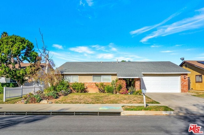 property at 2425 Dusan St
