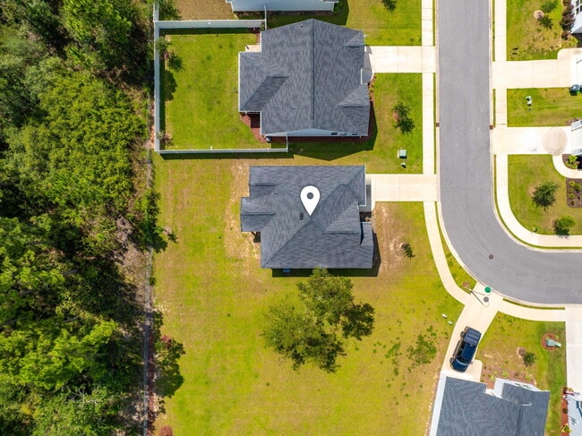 147 Bradford Ct in Freeport, FL - Building Photo - Building Photo
