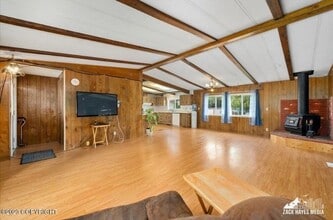 933 Kathy Pl in Anchorage, AK - Building Photo - Building Photo