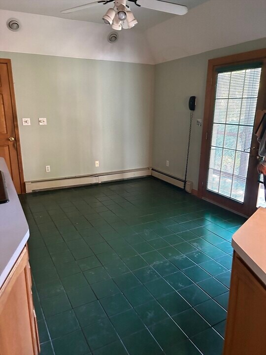 12 Central St in Derry, NH - Building Photo