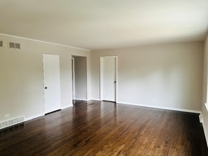 17950 Park Ave in Homewood, IL - Building Photo - Building Photo