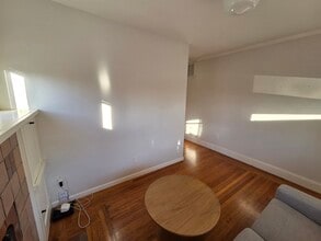 3916 Quigley St in Oakland, CA - Foto de edificio - Building Photo