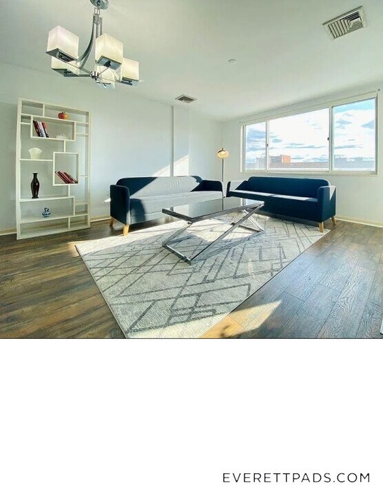 30 Chelsea St in Everett, MA - Building Photo
