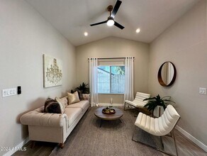 3016 W Monona Dr in Phoenix, AZ - Building Photo - Building Photo